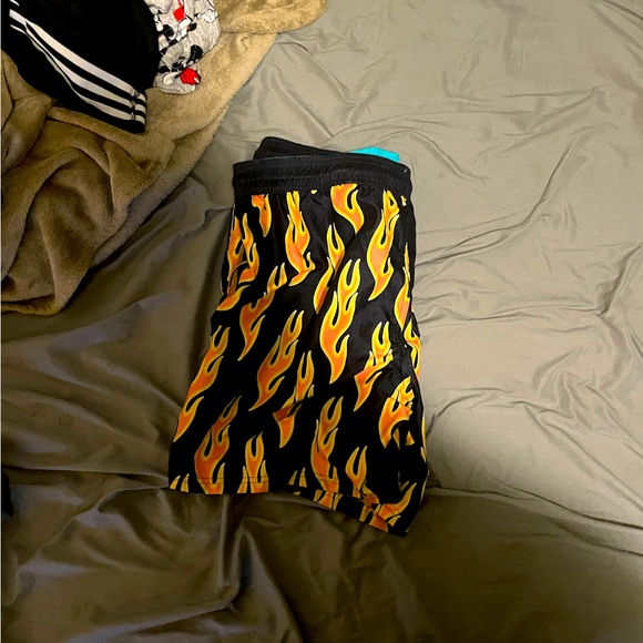 Walmart swim trunks/shorts size 2x - Picture 2 of 2